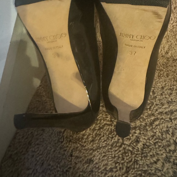 You can  ever go wrong with Jimmy Choo!  These high heels are comfy! - Picture 2 of 5